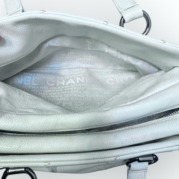 CHANEL 2003/04 Coco Bar Caviar Quilted Leather LAX Bowler/Shoulder Bag, Ivory - Picture 13 of 16